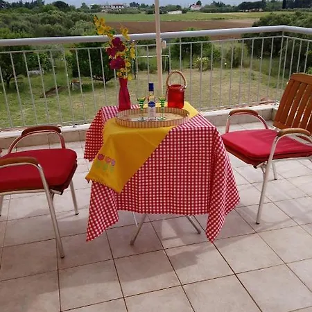 Annie΄s House Epanomi